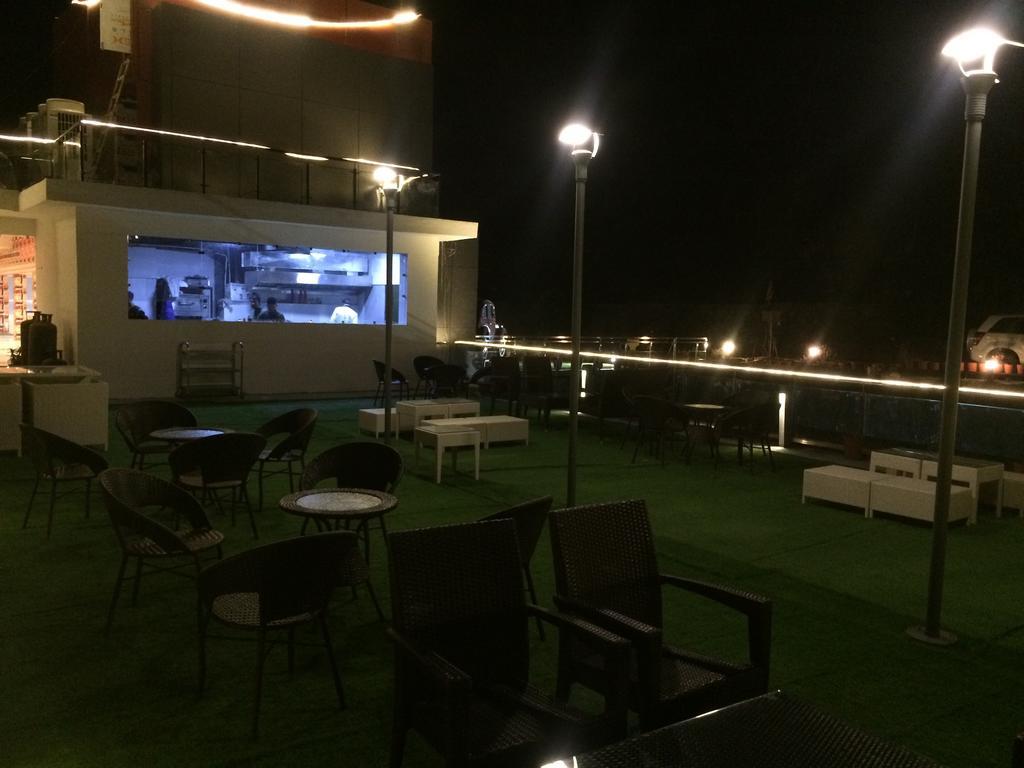 รีสอร์ต ยูโธเปีย วัคนากาท Hotel Kandaghat ภายนอก รูปภาพ